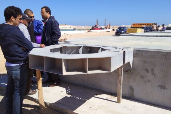 Port de pêche de Lamhiriz – Infraestructura flotante para flota pesquera